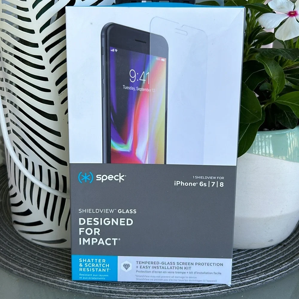 🩶5/$30 Speck Apple iPhone SE / iPhone 8 / iPhone 7 Glass Screen Protector NEW